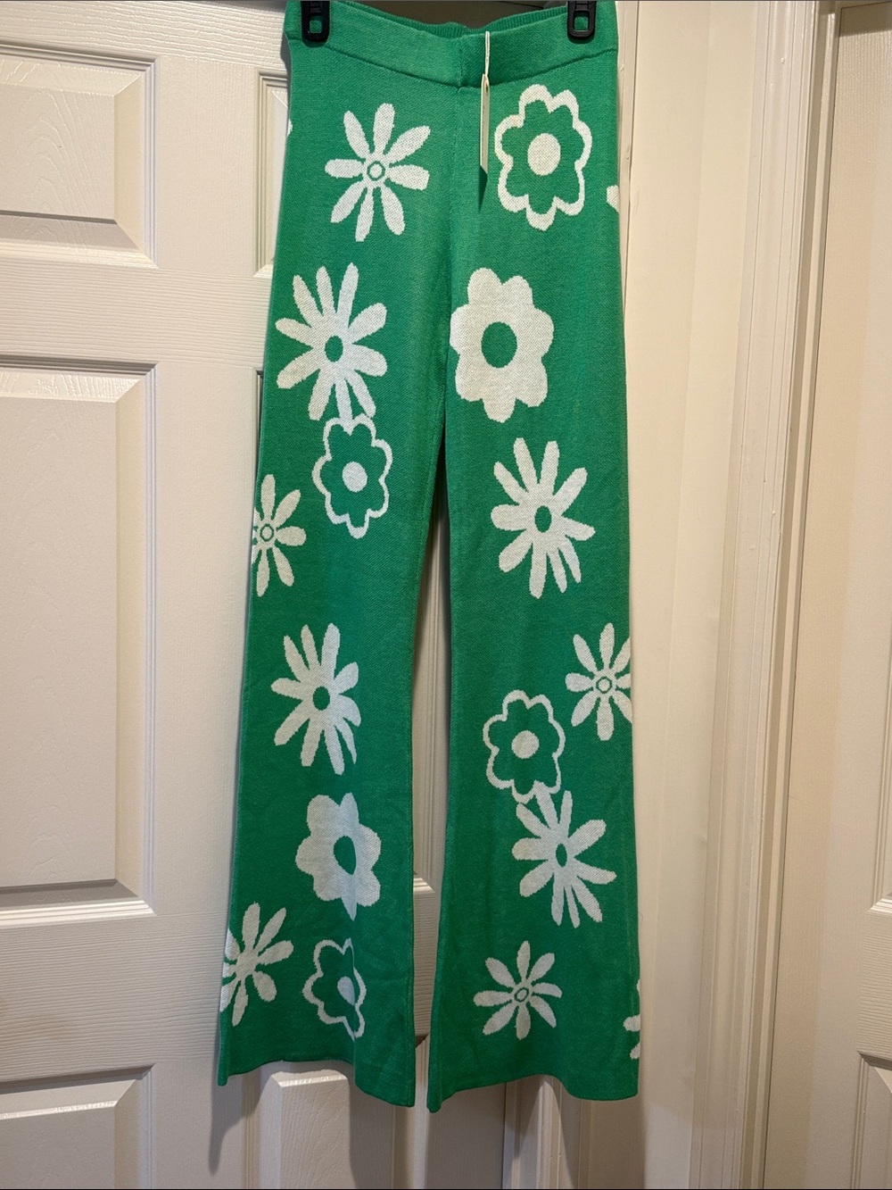 NWT Flower Power Hippie 70s Green Floral Bell Bottom Knit Pull On Pant Summer M